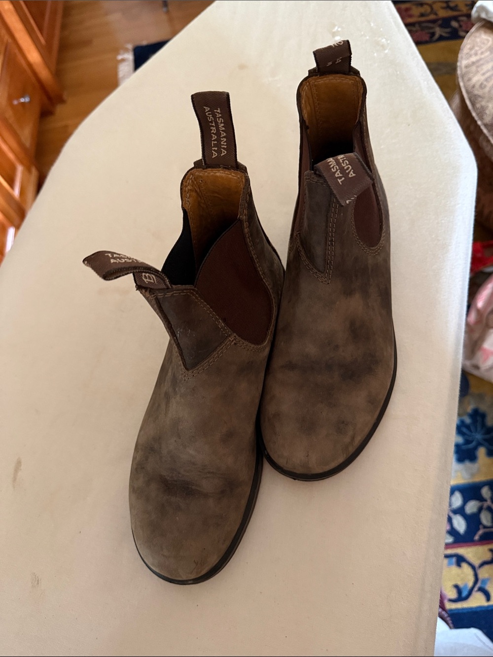 Blundstone unisex Chukka Boots in Distressed Brown size 5 ( 8 womens )